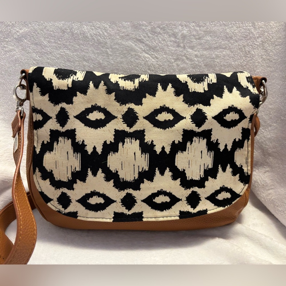 Thirty-One Tan Black Cream Geometric Crossbody Bag Purse